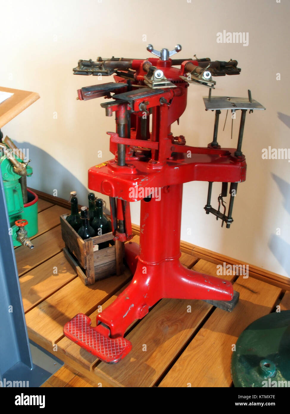 Beer Corking Machine pic2 Stock Photo Alamy