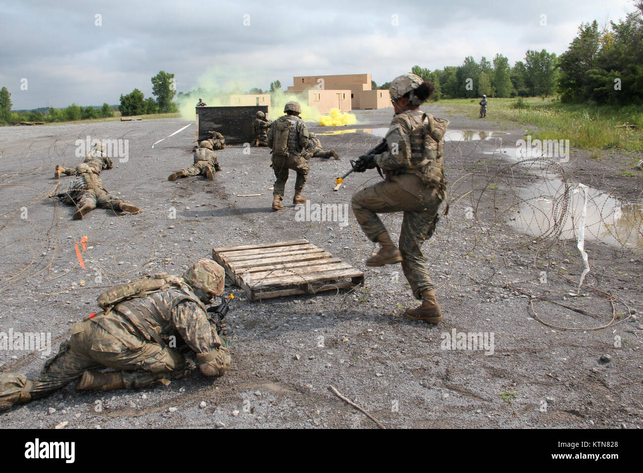FORT DRUM Soldiers with the 101st Expeditionary Signal Battalion practice reacting to direct