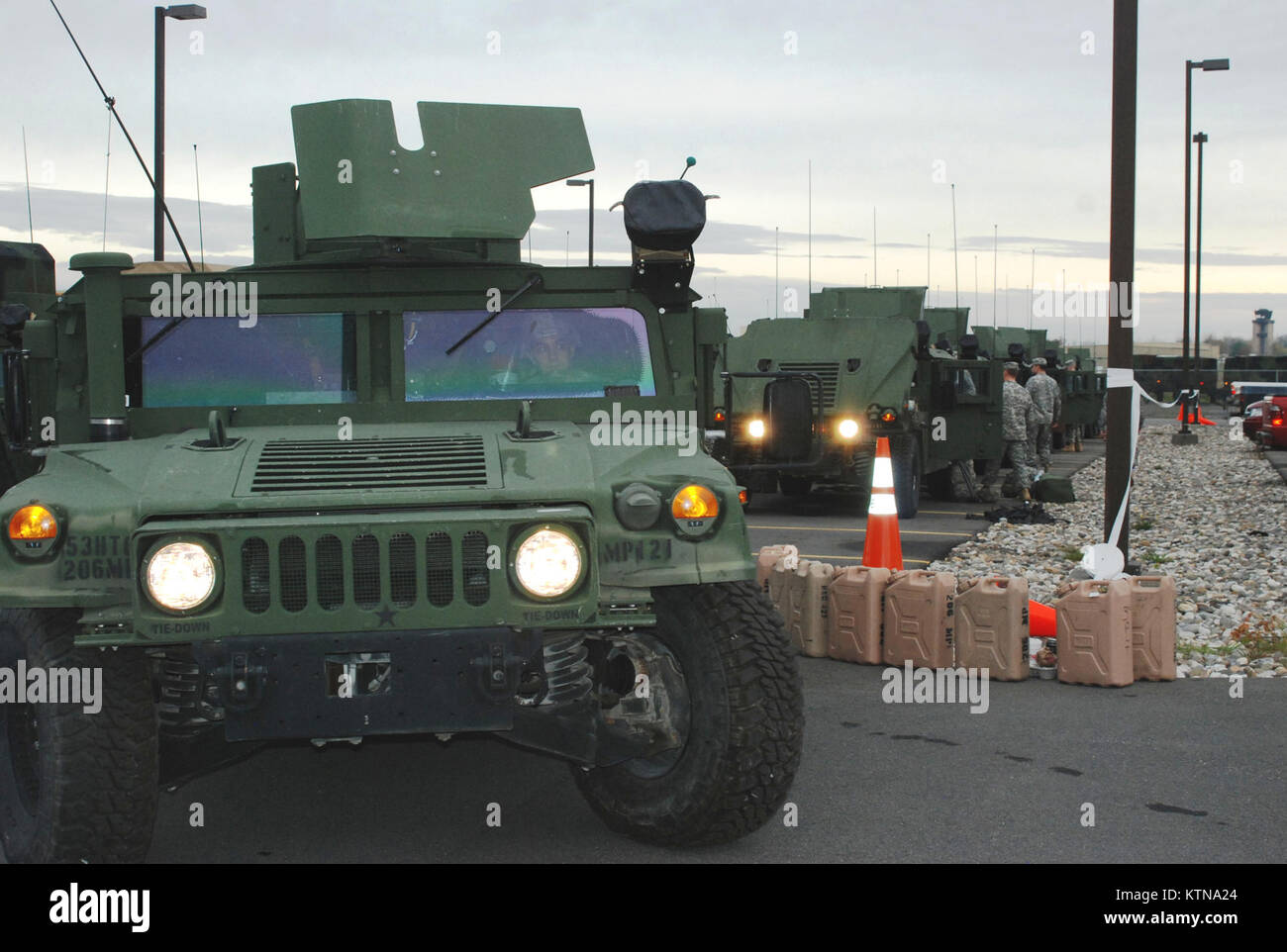 LATHAM, NY—New York Army National Guard Soldiers assigned to the 206th ...