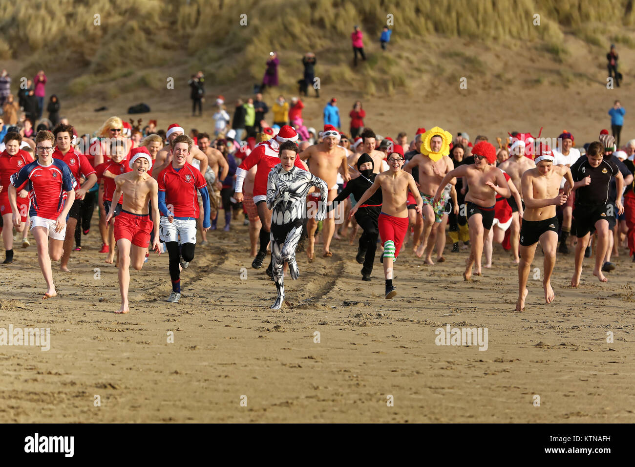 Fancy dress run hires stock photography and images Alamy
