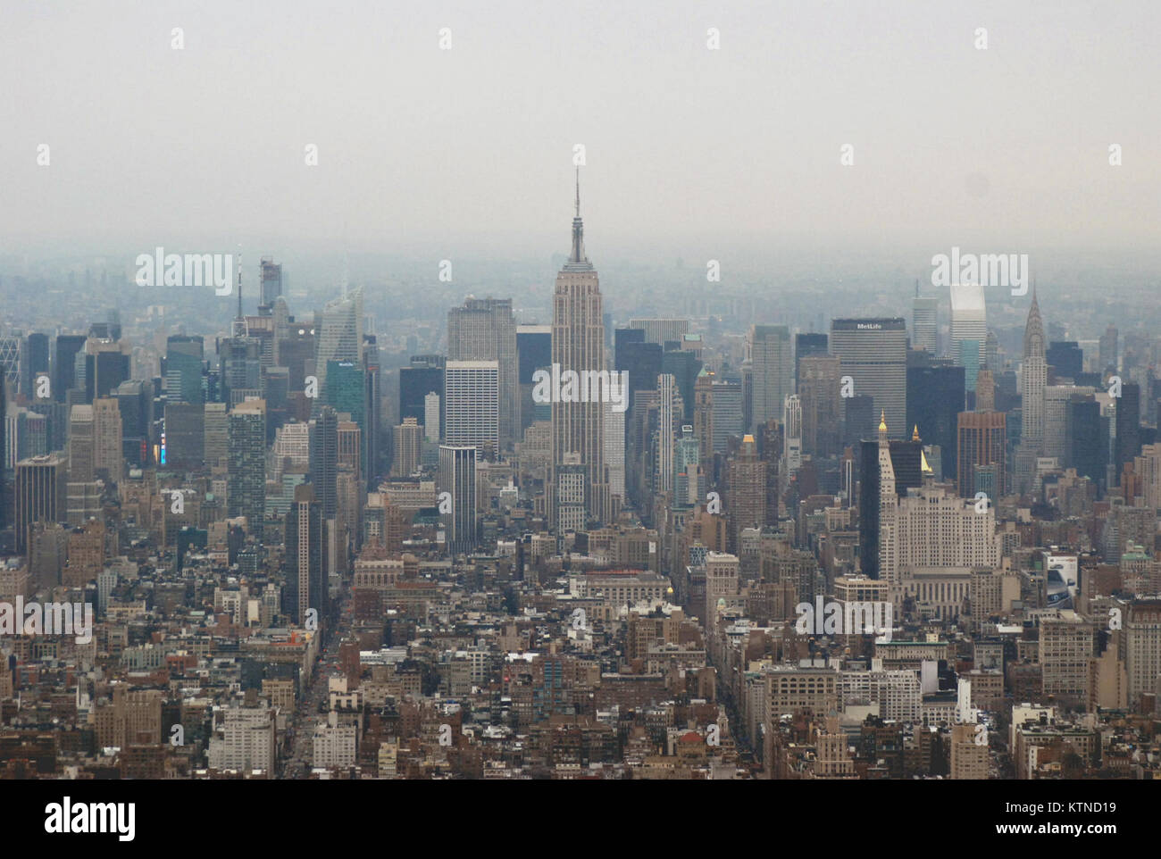 New York The View Looking North Over Manhattan From The Freedom Stock Photo Alamy