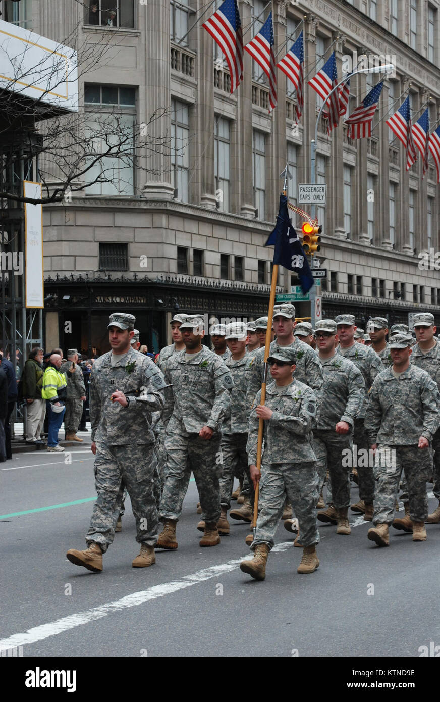 NEW YORK – Members of the New York Army National Guard Soldiers of ...