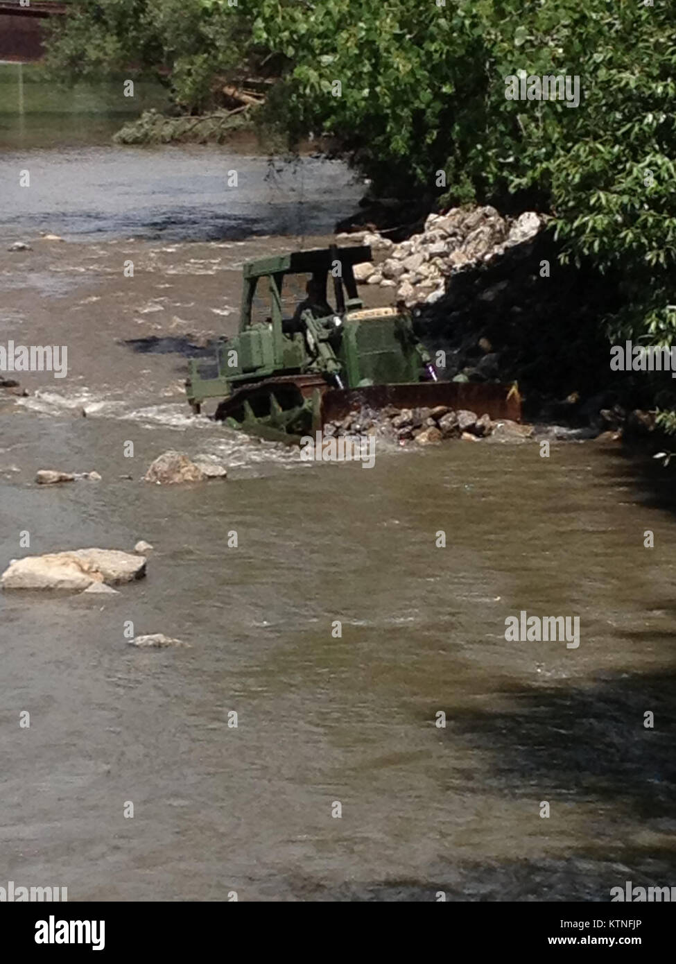 FORT PLAIN, N.Y. -- New York National Guard engineers from Task Force ...