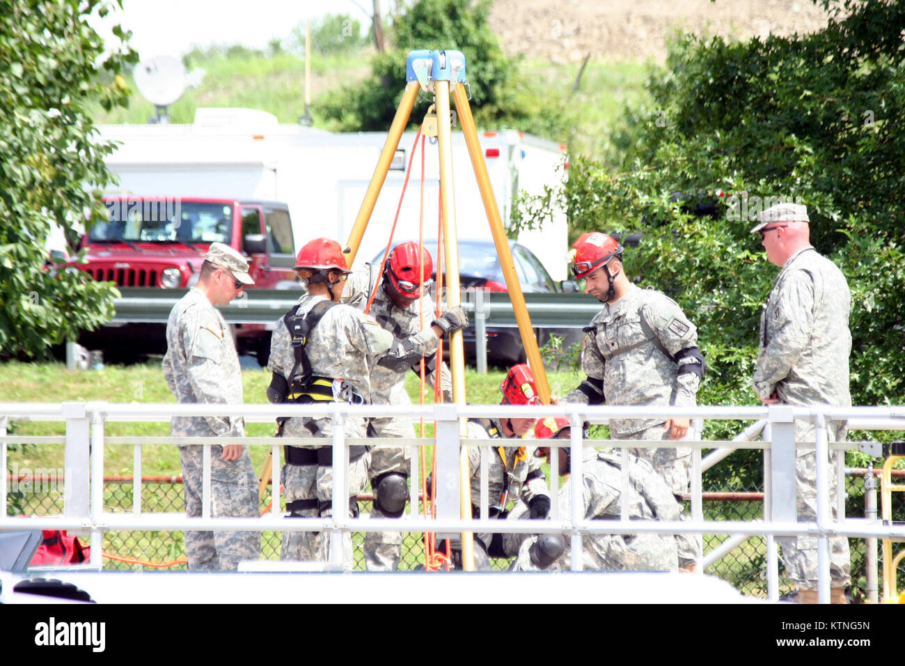 Confined space extraction hi-res stock photography and images - Alamy