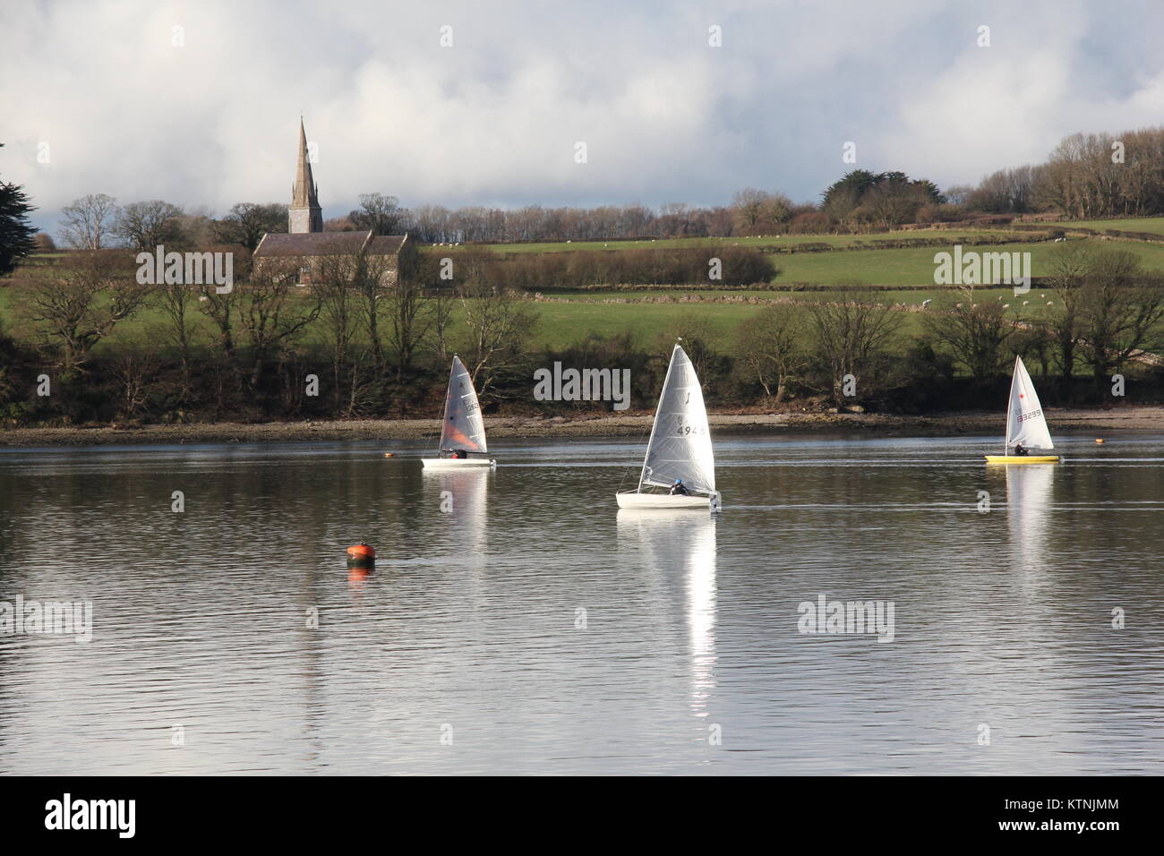 North Wales, UK. 26th Dec, 2017. Beautiful weather as members of Port Dinorwic Sailing Club members take to the water on the Menai Straits in North Wales Credit: Gari Wyn Williams/Alamy Live News Stock Photo