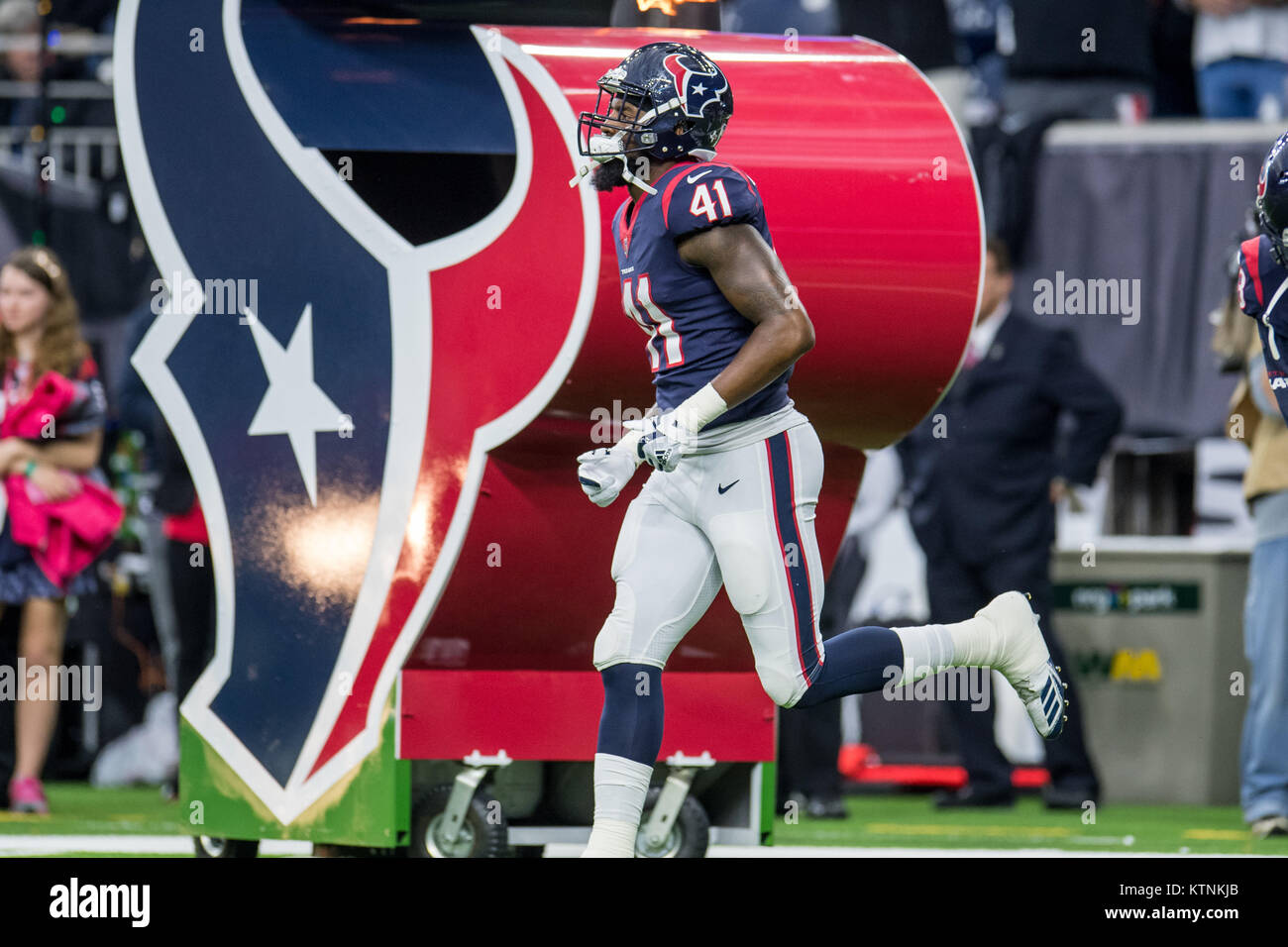 Houston, TX, USA. 25th Dec, 2017. Houston Texans inside linebacker Zach Cunningham (41) enters the field prior to an NFL football game between the Houston Texans and the Pittsburgh Steelers at NRG Stadium in Houston, TX. The Steelers won the game 34 to 6.Trask Smith/CSM/Alamy Live News Stock Photo