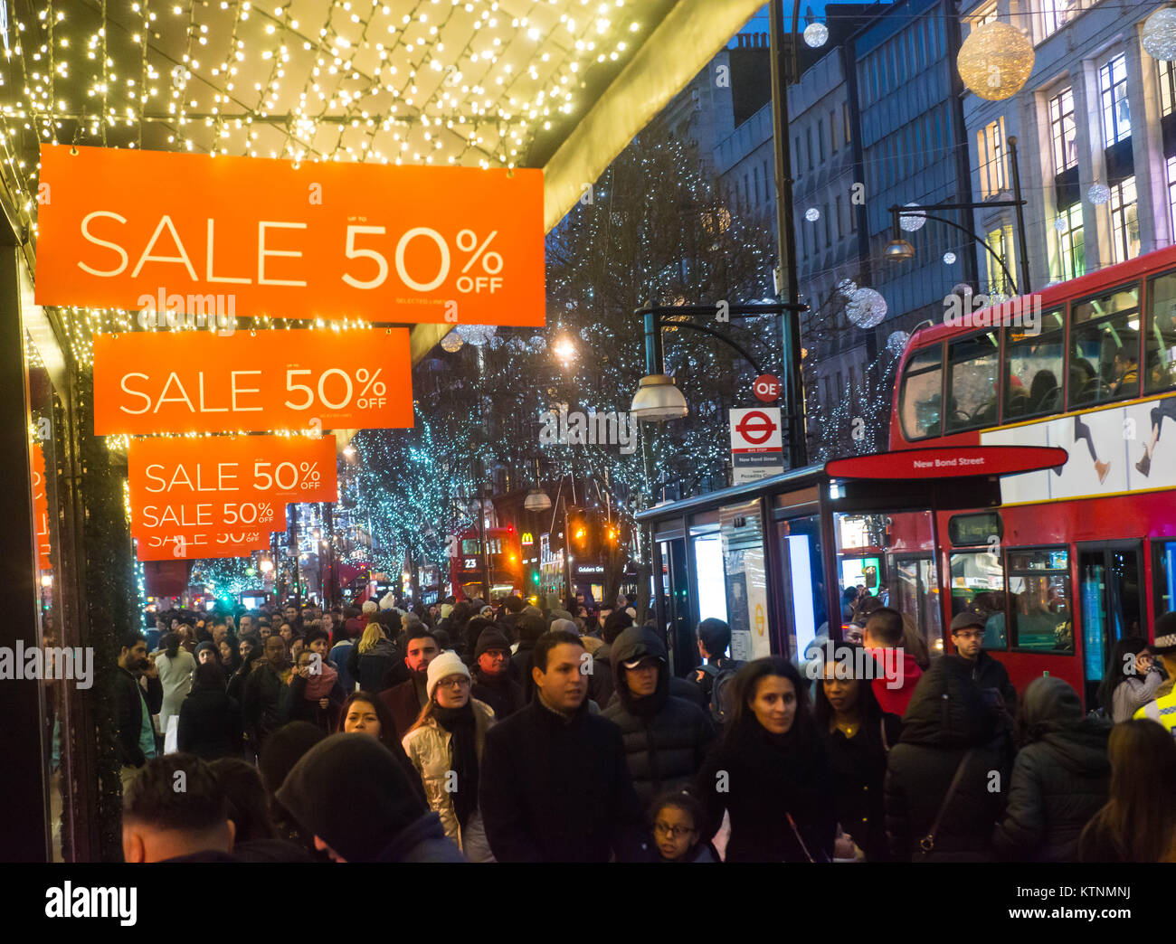 Oxford Circus, London. United Kingdom. 26th December 2017. Large crowd