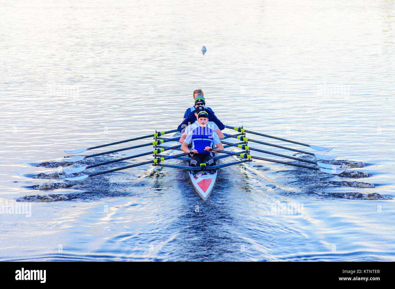 Glasgow, Scotland, UK. 27th December, 2017. UK Weather Male rowers