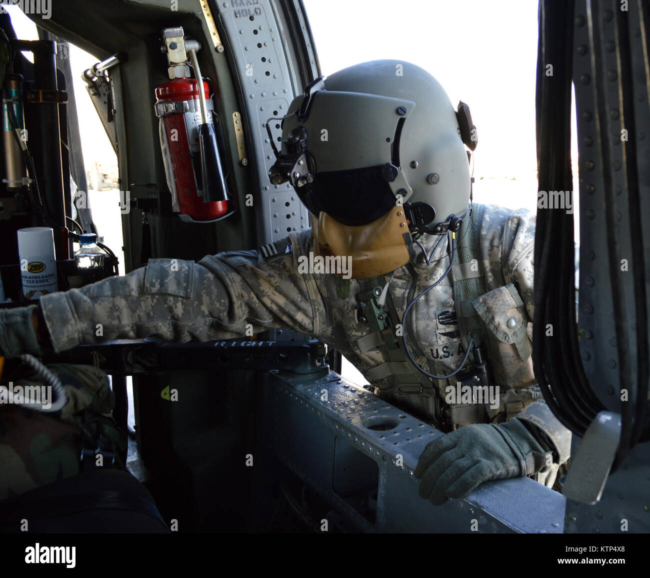 U.S. Army National Guard personnel daily duties and life. Working, training, helping, assisting, people, event, teaching and learning.  Soldier, sailor, airman, forces, armed forces, military, defence, defense, serviceman, service, duty. Stock Photo