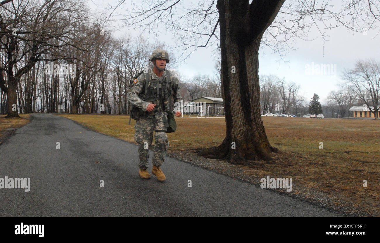 CAMP SMITH TRAINING SITE, N.Y. -- New York Army National Guard Sgt. 1st ...