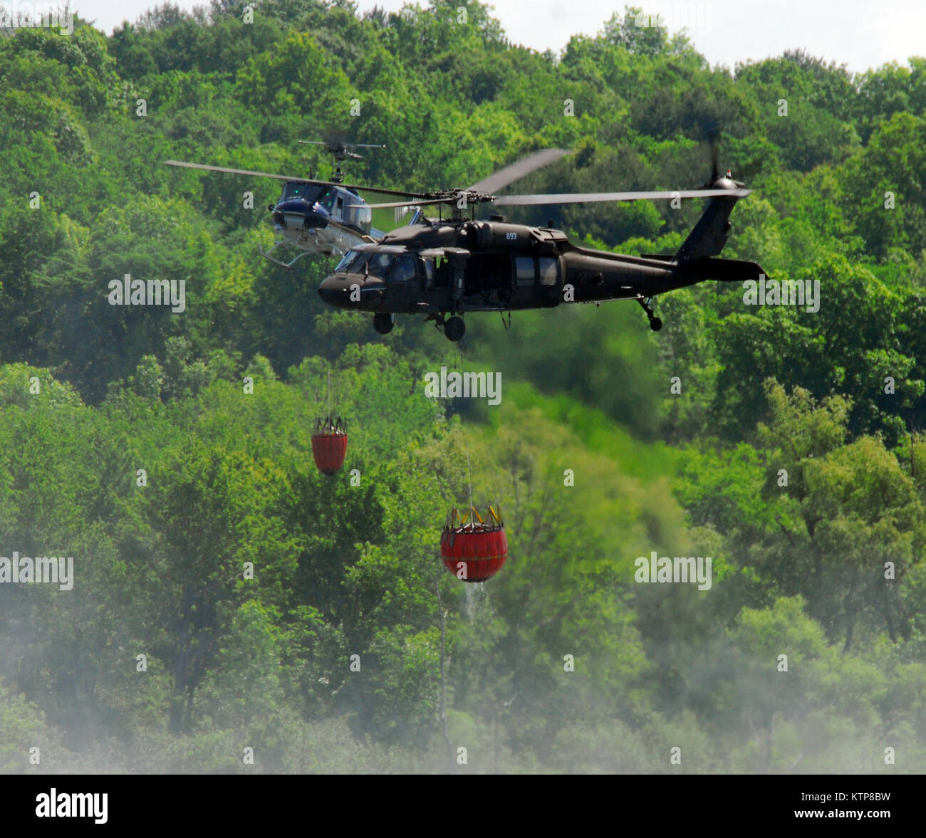 ROUND LAKE, N.Y. A New York Army National Guard UH60 Blackhawk