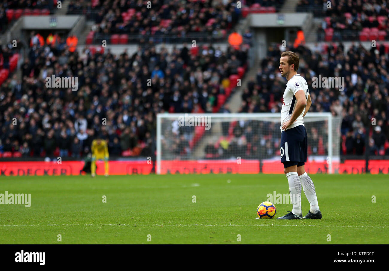 Tottenham Hotspur's Harry Kane lines up during the Premier League match at Wembley, London. PRESS ASSOCIATION Photo. Picture date: Tuesday December 26, 2017. See PA story SOCCER Tottenham. Photo credit should read: Steven Paston/PA Wire. RESTRICTIONS: No use with unauthorised audio, video, data, fixture lists, club/league logos or 'live' services. Online in-match use limited to 75 images, no video emulation. No use in betting, games or single club/league/player publications. Stock Photo
