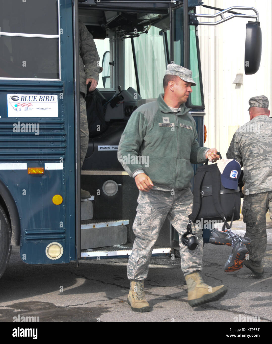 About 30 Airmen returned home to Stratton Air National Guard Base on ...