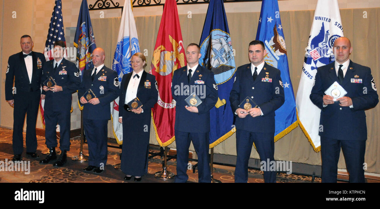 1st Air Force Command Chief Master Sgt. Richard King Visits 177th Fighter  Wing > 177th Fighter Wing