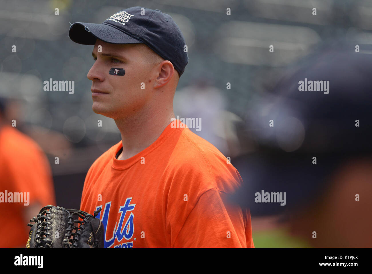 mets army jerseys