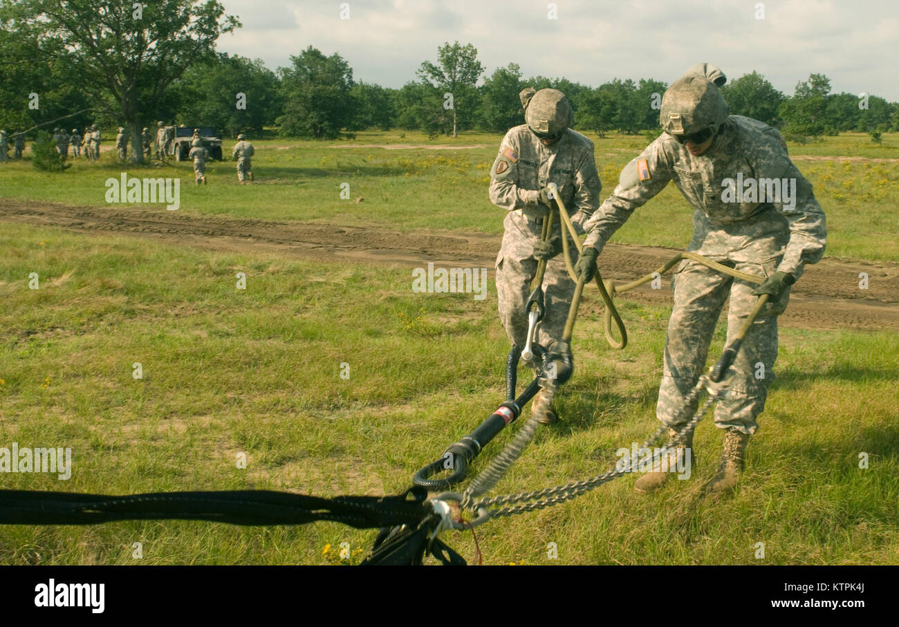 FORT DRUM, N.Y. Two New York Army National Guard Soldiers from