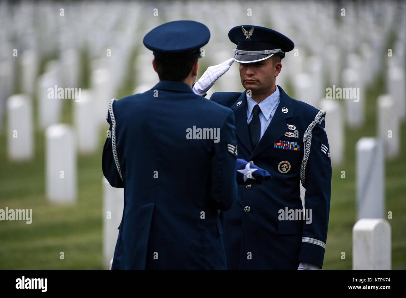 Calverton national cemetery hires stock photography and images Alamy