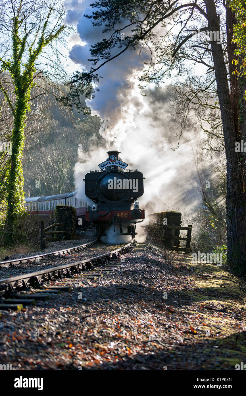 4612 Steaming Over Bodmin Road Bridge, Bodmin & Wenford Steam Railway Stock Photo