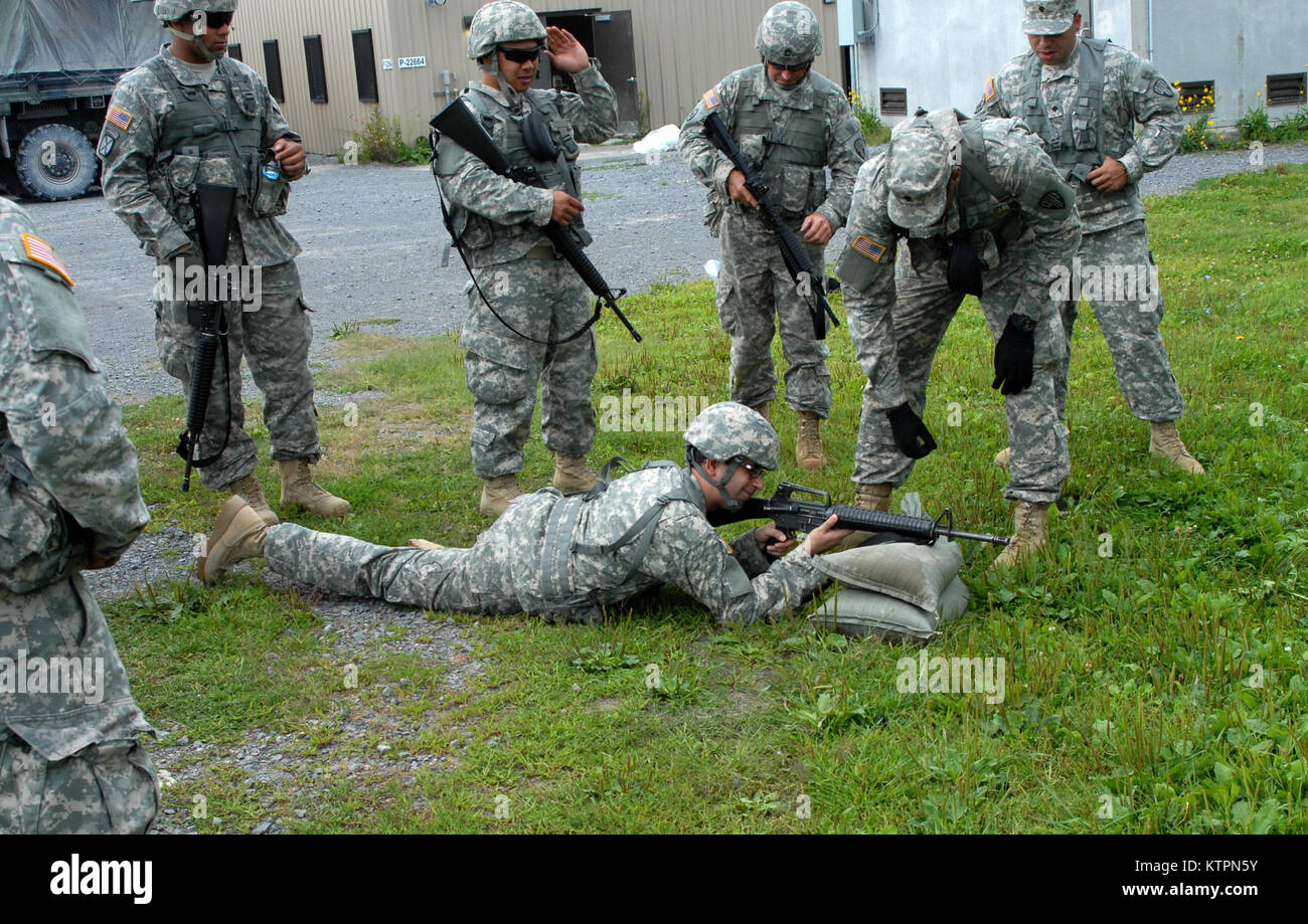 Spc. Fernando Sanchez of the 101st Signal Battalion conducts a ...