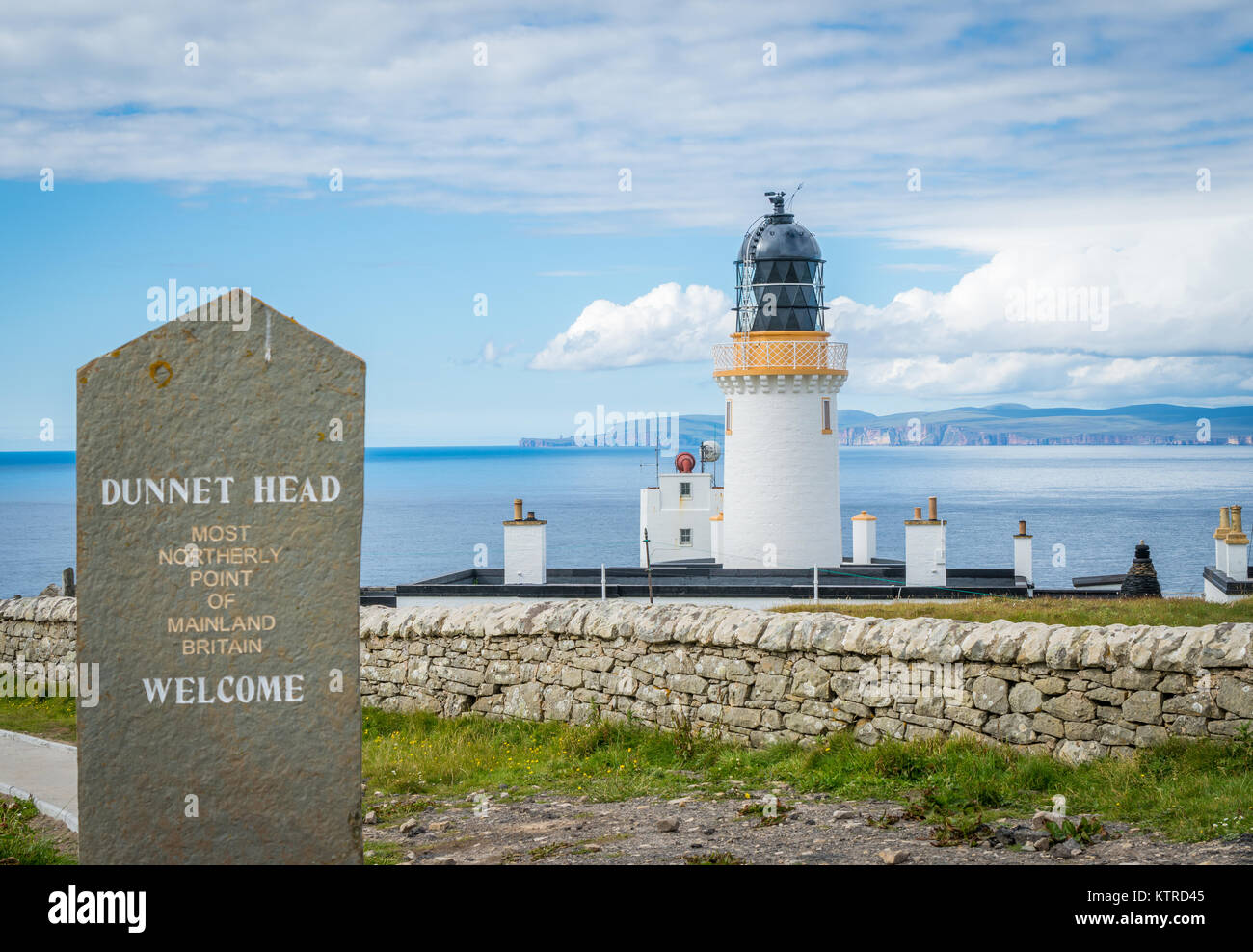 Dunnet Head Lighthouse, in Caithness, on the north coast of Scotland, the most northerly point of the mainland of Great Britain. Stock Photo