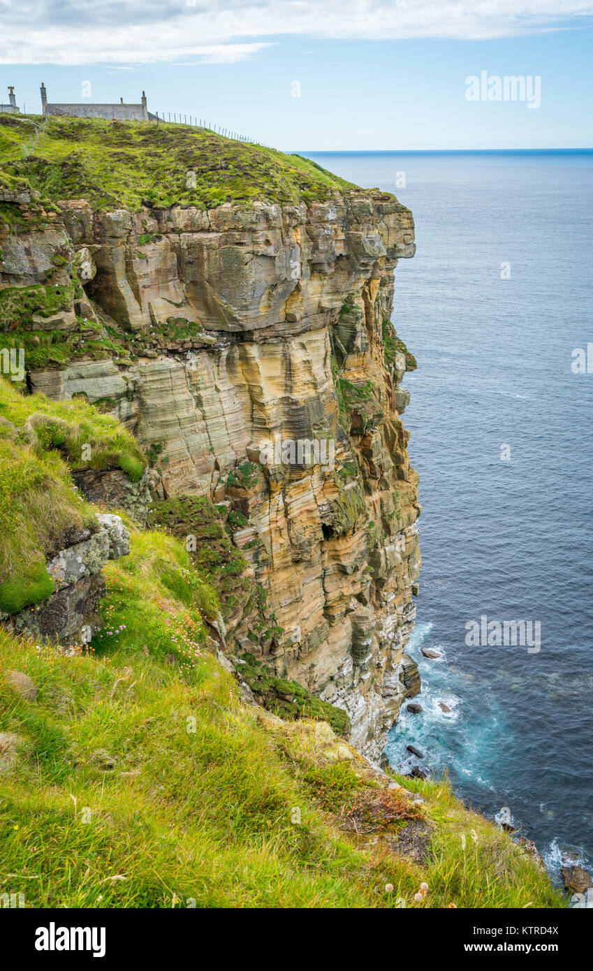 Scenic cliffs in Dunnet Head, in Caithness, on the north coast of Scotland, the most northerly point of the mainland of Great Britain. Stock Photo