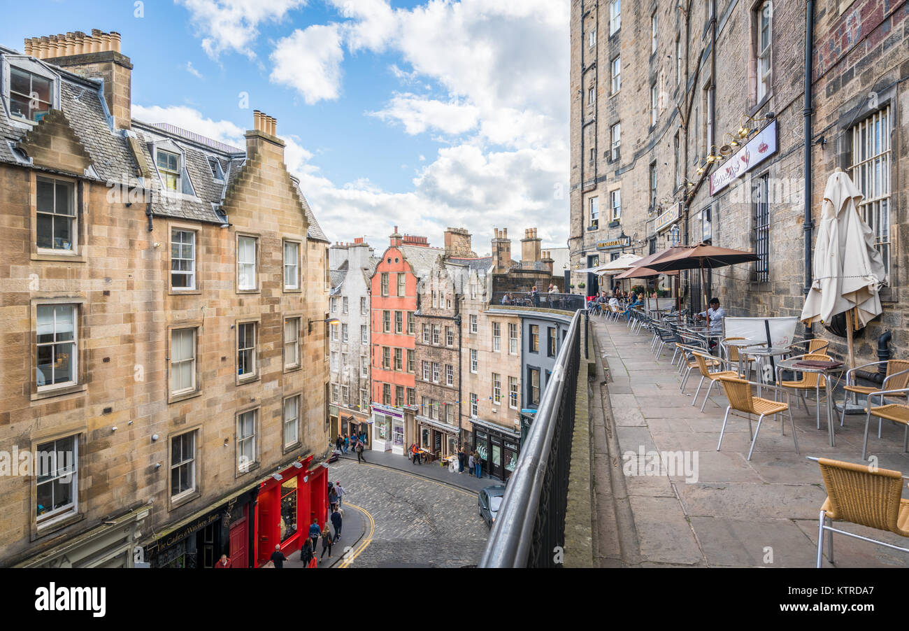 Victoria Street in Edinburgh on a summer afternoon, Scotland. Stock Photo