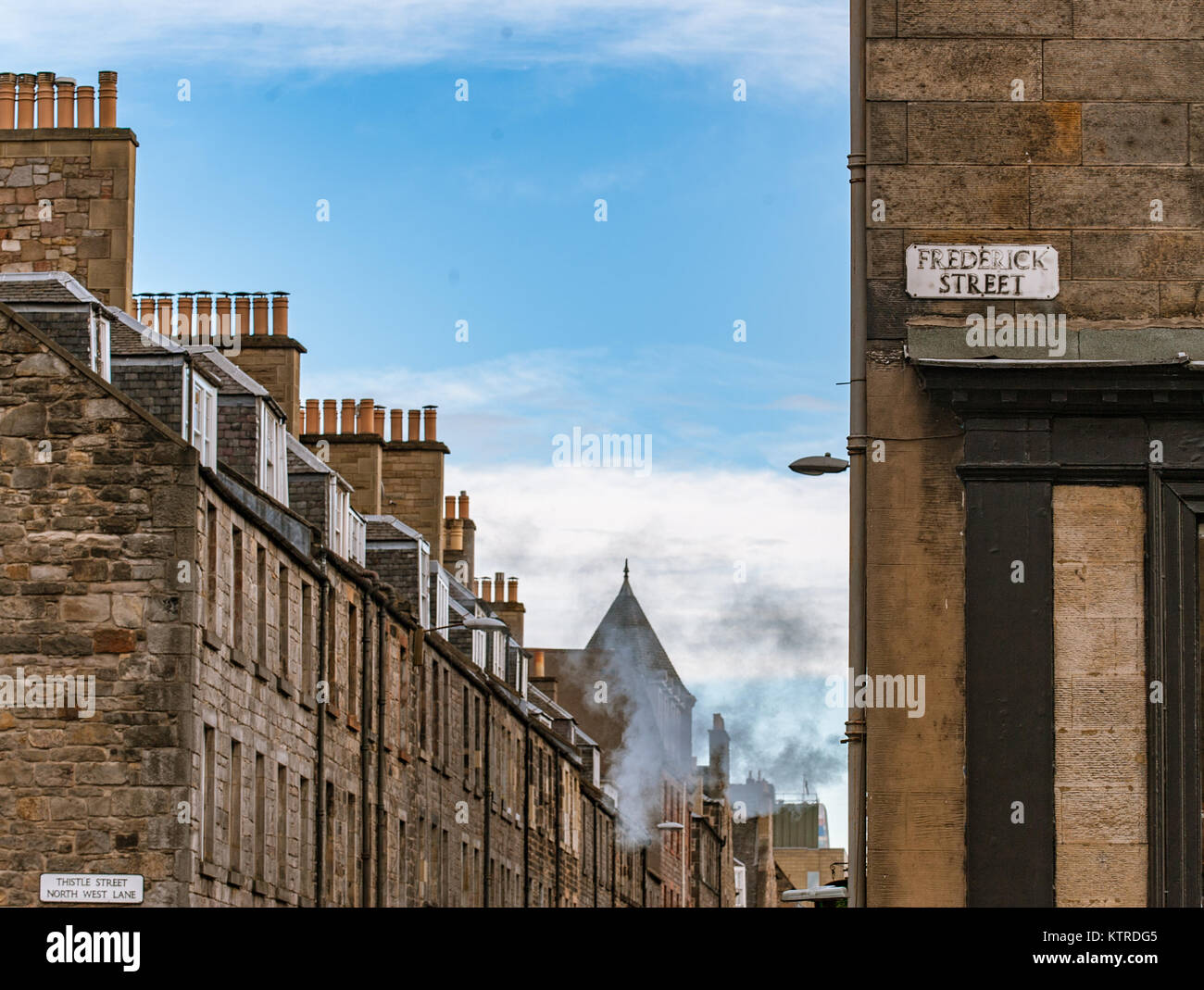Old buildings of Rose street in Edinburgh Stock Photo Alamy