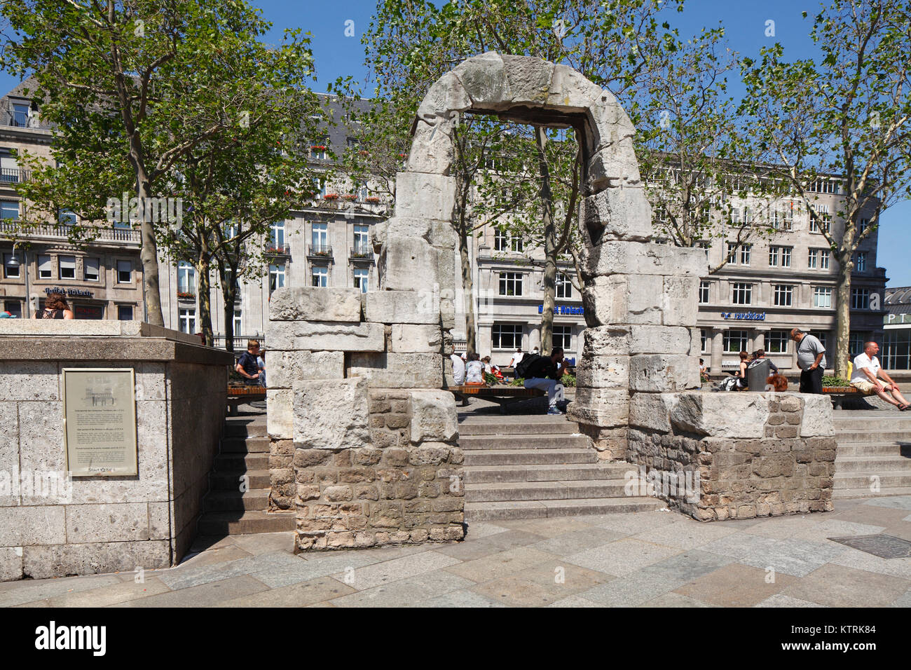 Römisches Nordtor, Römische Bauten, Köln, Nordrhein-Westfalen, Deutschland, Europa   I Roman North Gate, Roman Buildings, Cologne, Rhineland-Westphali Stock Photo