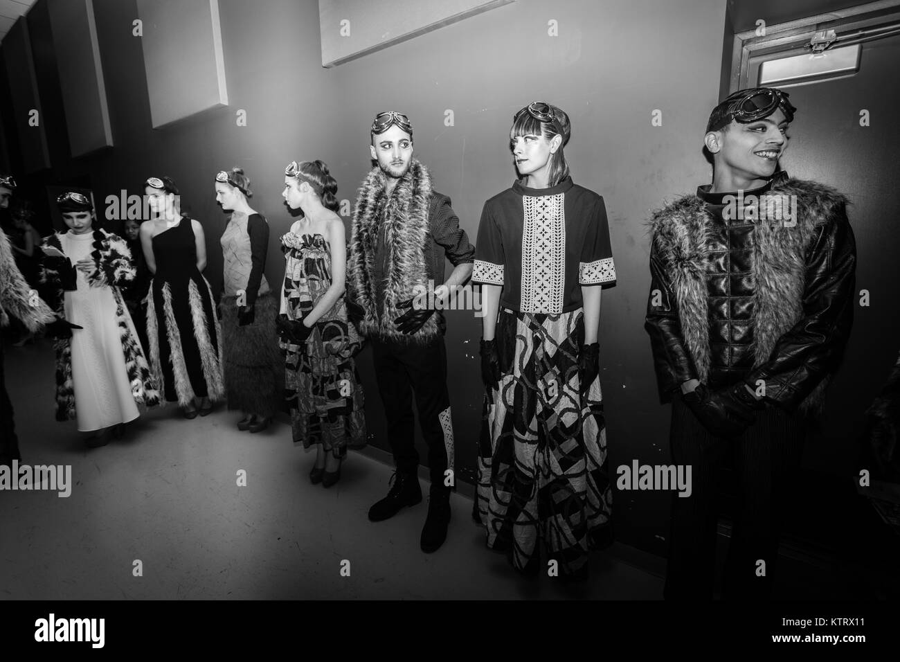 Fashion catwalk male models Black and White Stock Photos & Images - Alamy