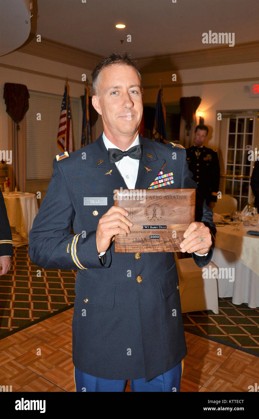 Medford, NY- On September 9th 2017, the New York Army National Guard 3-142 Assault Helicopter Battalion, (AHB) Commanded by Lieutenant Colonel Jason Lefton, held their annual Dine Out at the Mill Pond Country Club.   During the evening awards were present to soldiers of the 3-142 AHB by the outgoing Commander, Lieutenant Colonel   Kevin Ferreira, who also presented certificate of appreciation to the evenings entertainment the American Bombshells and STAVO,   The Guest speaker for the 3-142 AHB Dine out was AAA National President BG (R) Stephen Mundt, Senior Vice President, Government Strategy  Stock Photo