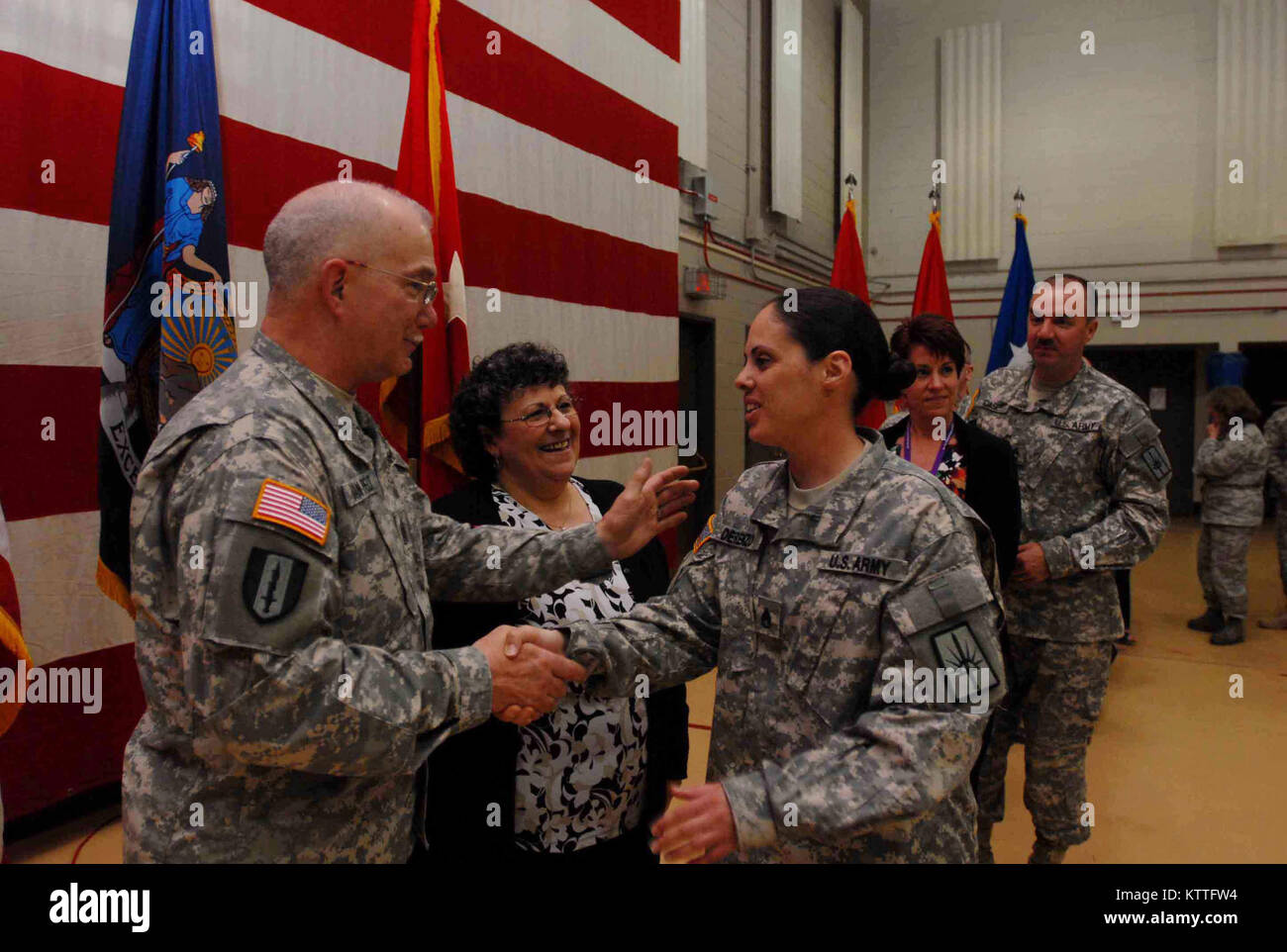 U.S. Army National Guard personnel daily duties and life. Working ...