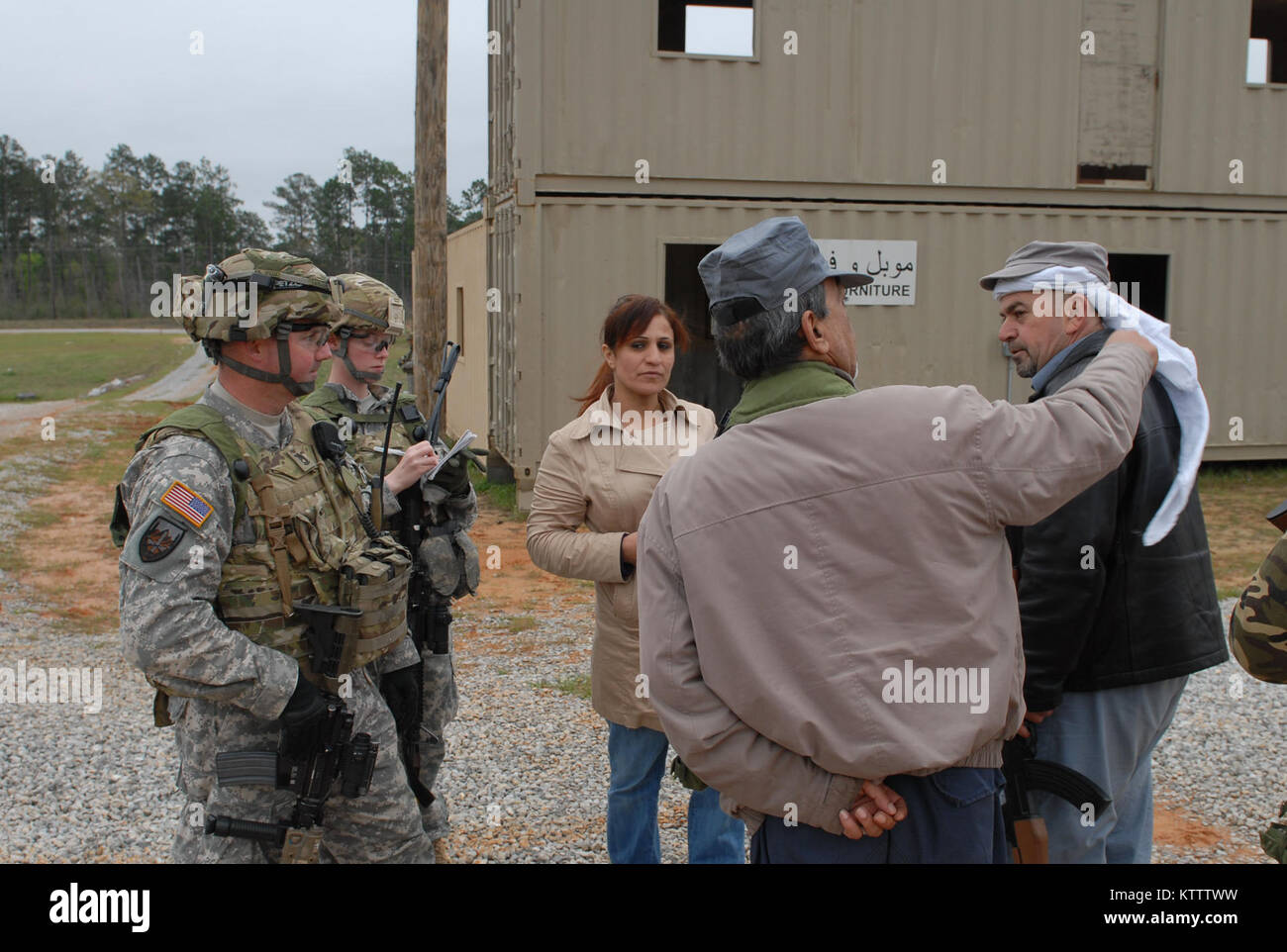 U.S. Army National Guard personnel daily duties and life. Working ...