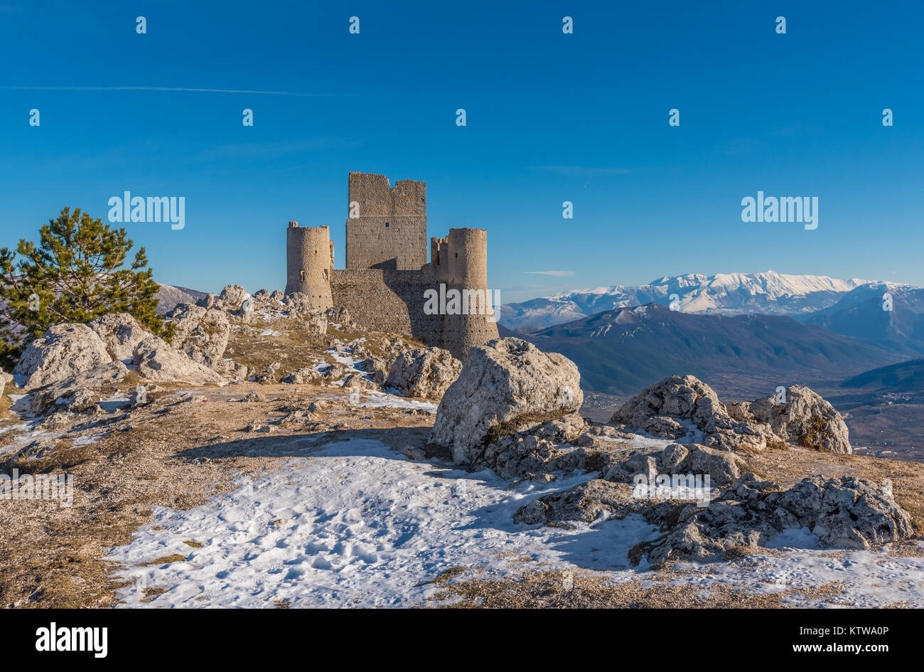 Rocca Calascio (Italy) - The ruins of a medieval village with castle and church, over 1400 meters above sea level, on the Apennine mountains, Abruzzo Stock Photo