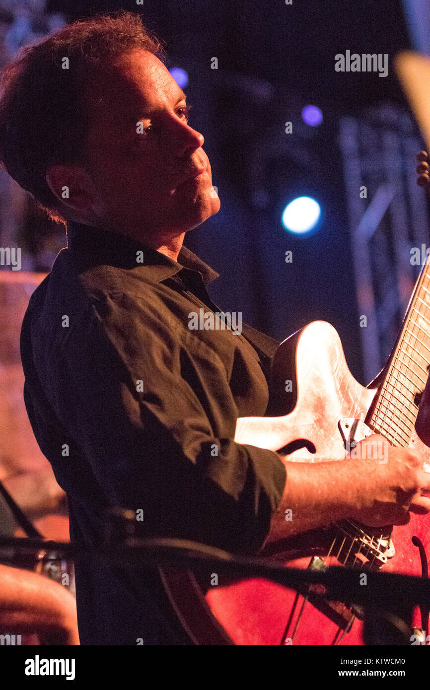 The Los Angeles Classic Rock Orchestra S Inaugural Concert