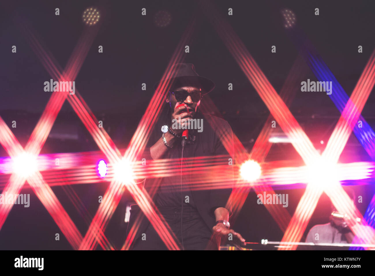 Mos Def aka Yasiin Bey live in concert Stock Photo - Alamy