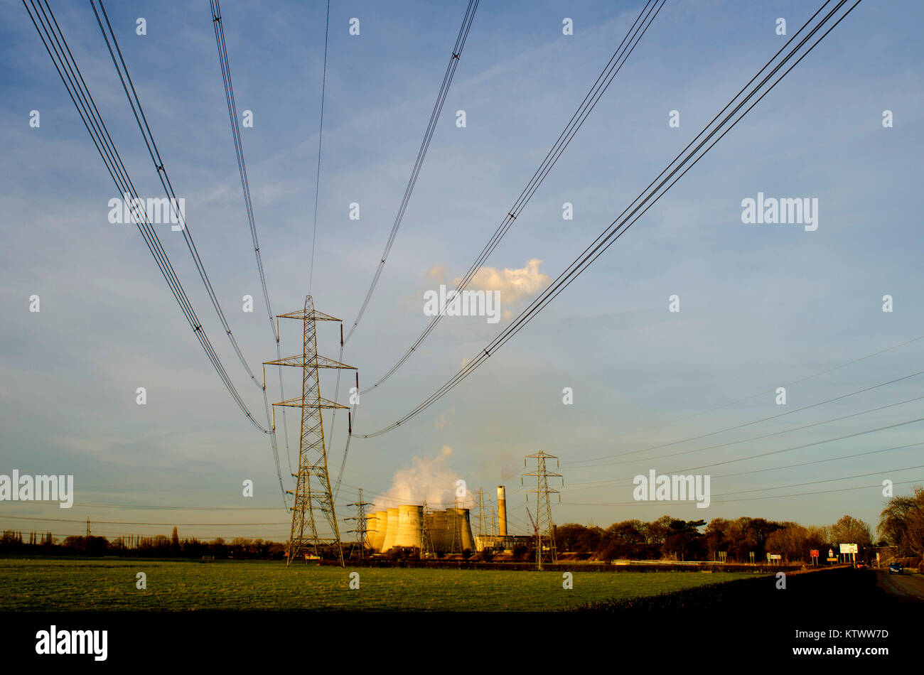 National Grid and Ratcliffe on Soar coal fired Power Station, England, UK Stock Photo