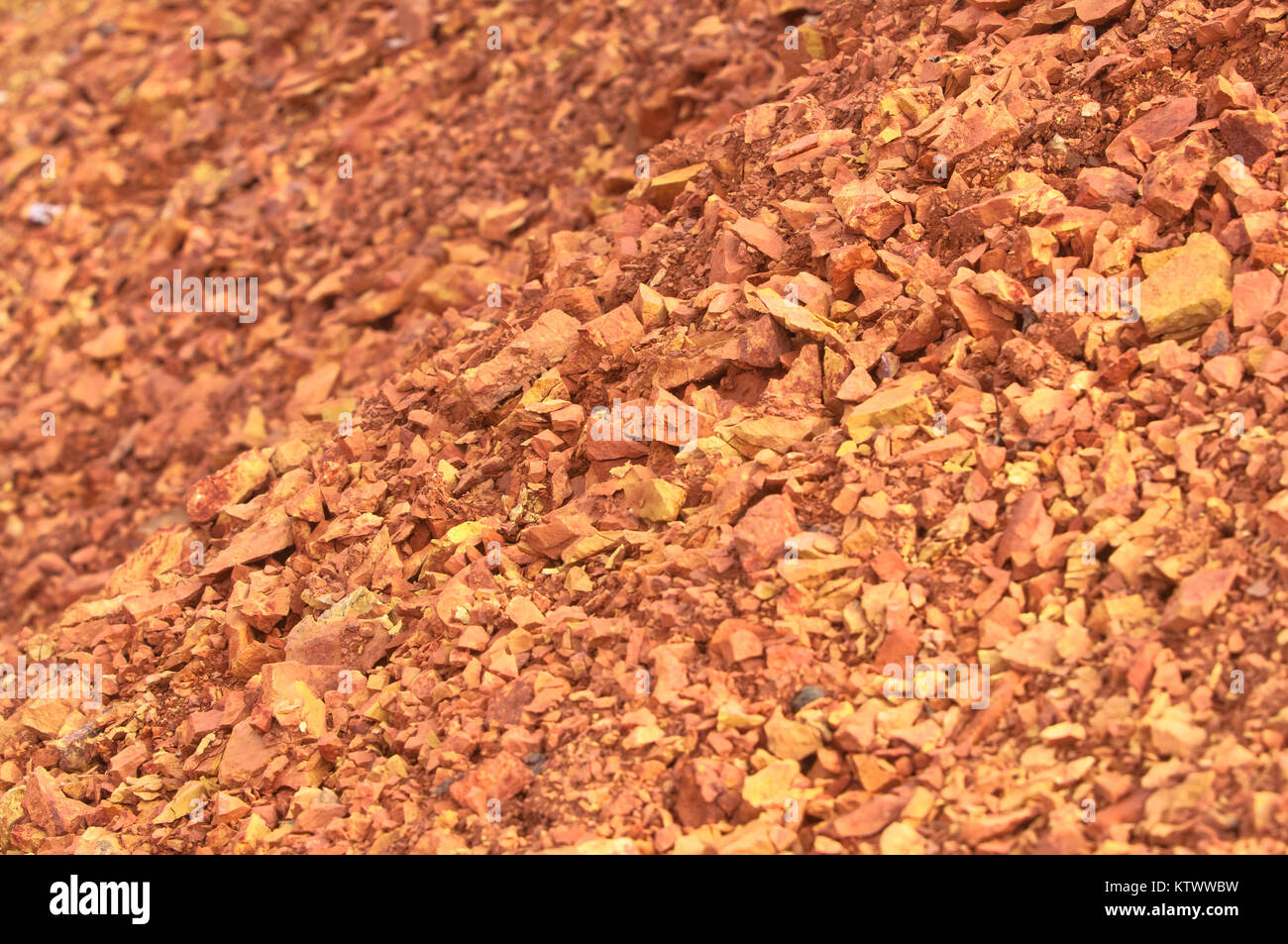 Bauxite Mining Stock Photos & Bauxite Mining Stock Images Alamy