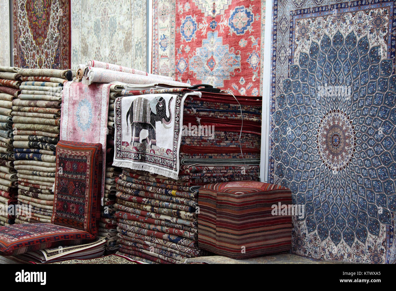 Carpet shop display hires stock photography and images Alamy