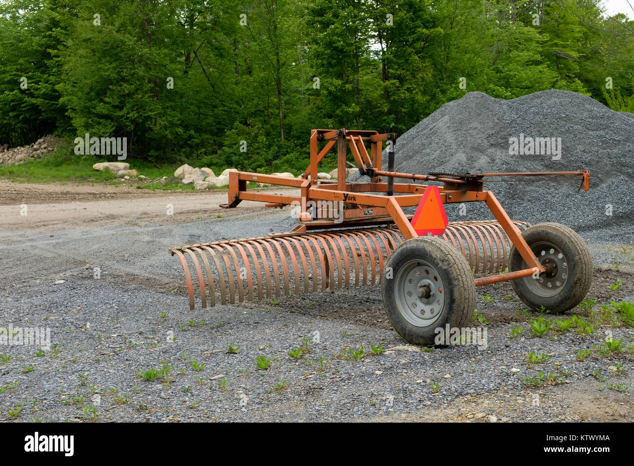 Gravel stockpile hires stock photography and images Alamy