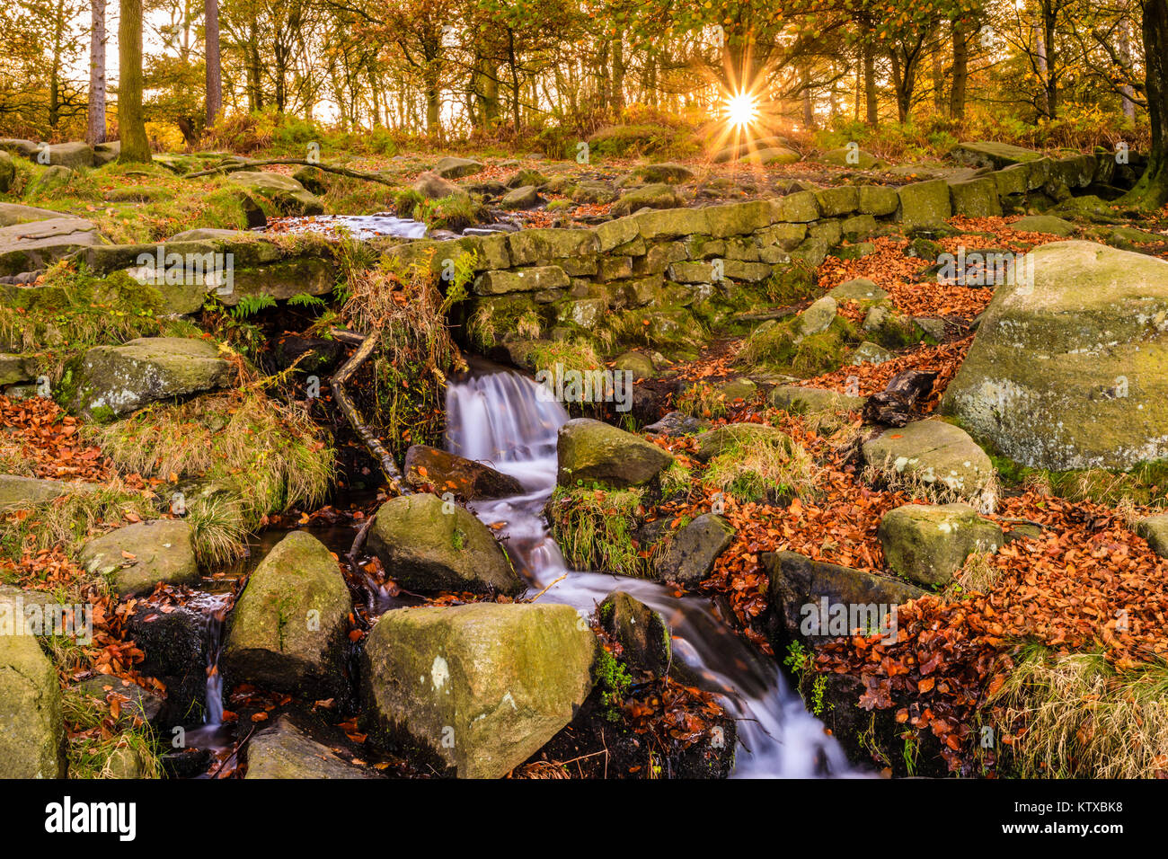 Waterfall padley gorge hi-res stock photography and images - Alamy