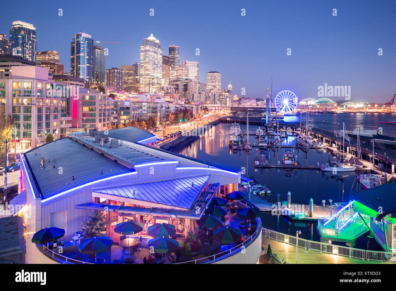 Elevated view of Seattle skyline and restaurants in Bell Harbour Marina
