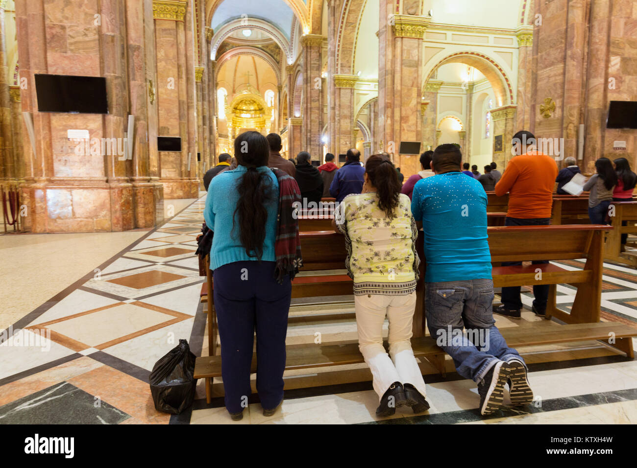 Cuenca Ecuador - Catholic mass in Cuenca Cathedral ( Cathedral of the Immaculate Conception ), Cuenca Ecuador South America Stock Photo