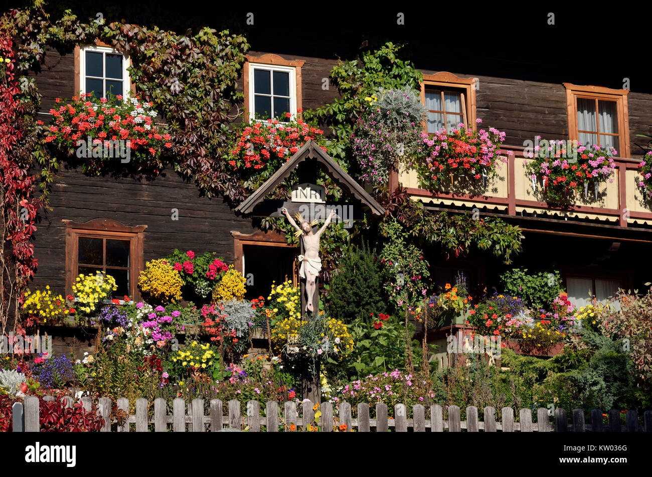 Osttirol Hohe Tauern, Kals in the Gro?glockner, dwelling house in great village, Kals am Großglockner, Wohnhaus in Großdorf Stock Photo