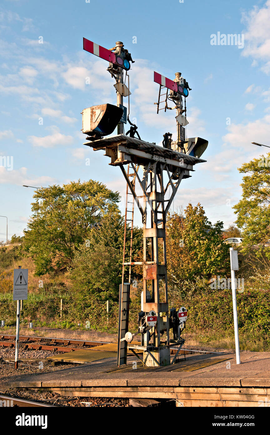 Semaphore railway signalling at Great Yarmouth railway station Stock Photo