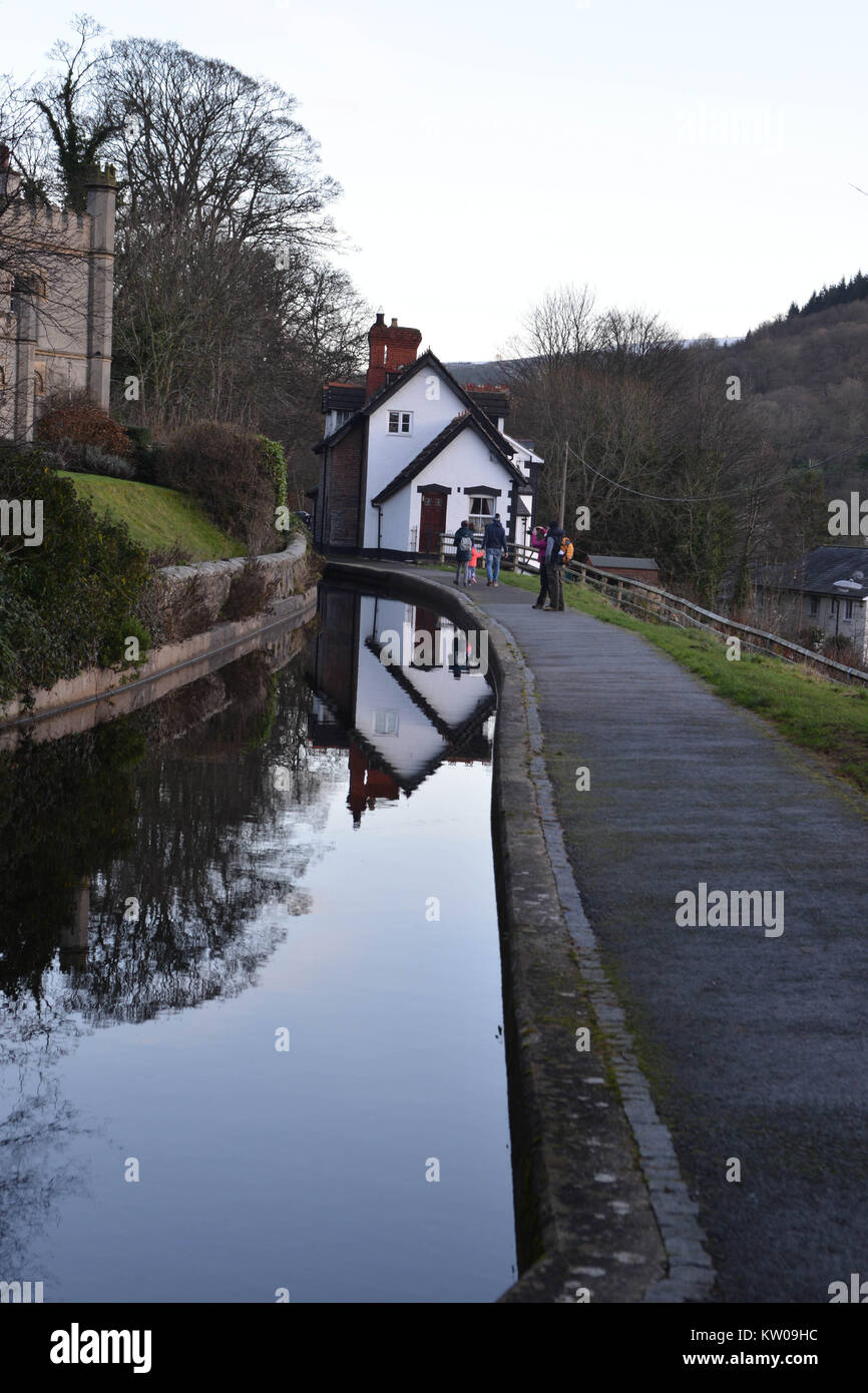 Lais Puzzle - Ansicht Von Llangollen In Wales, 1000 Teile | Hochwertig Gestanzt, Brillanter Druck