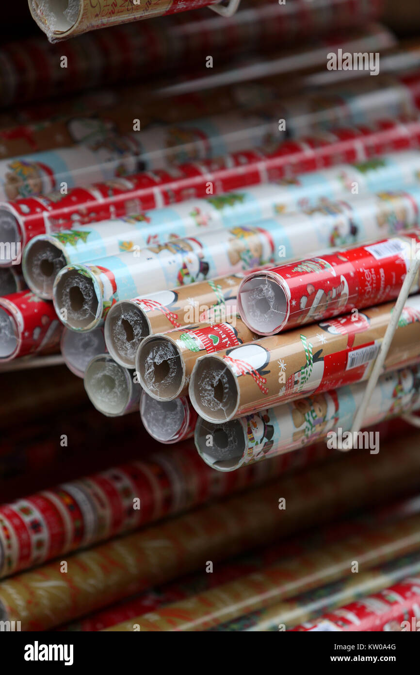 Present wrapping stall hires stock photography and images Alamy