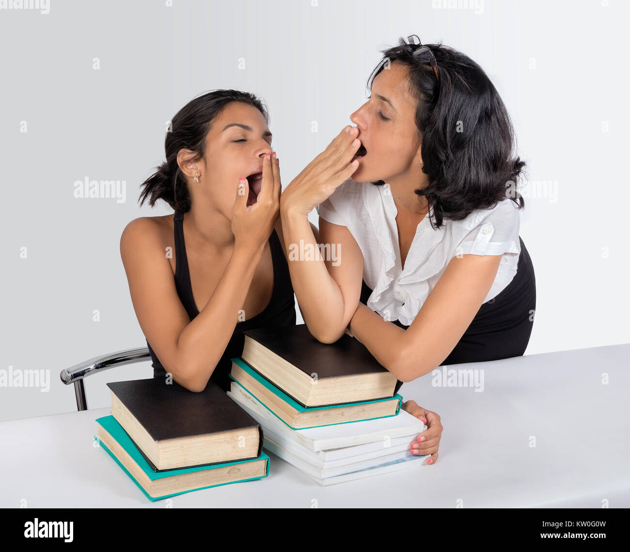 People yawning together hires stock photography and images Alamy