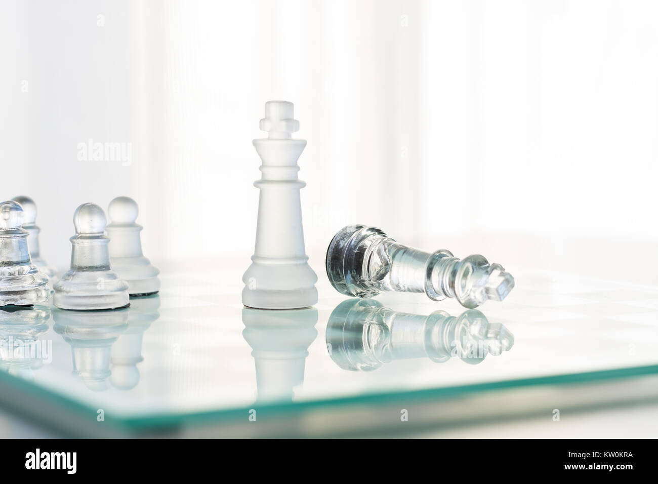 Chess, chessboard, clear, game, glass, king, reflection, transparent, HD  wallpaper