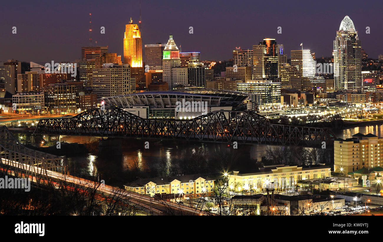 A View of the Cincinnati, Ohio skyline at night Stock Photo