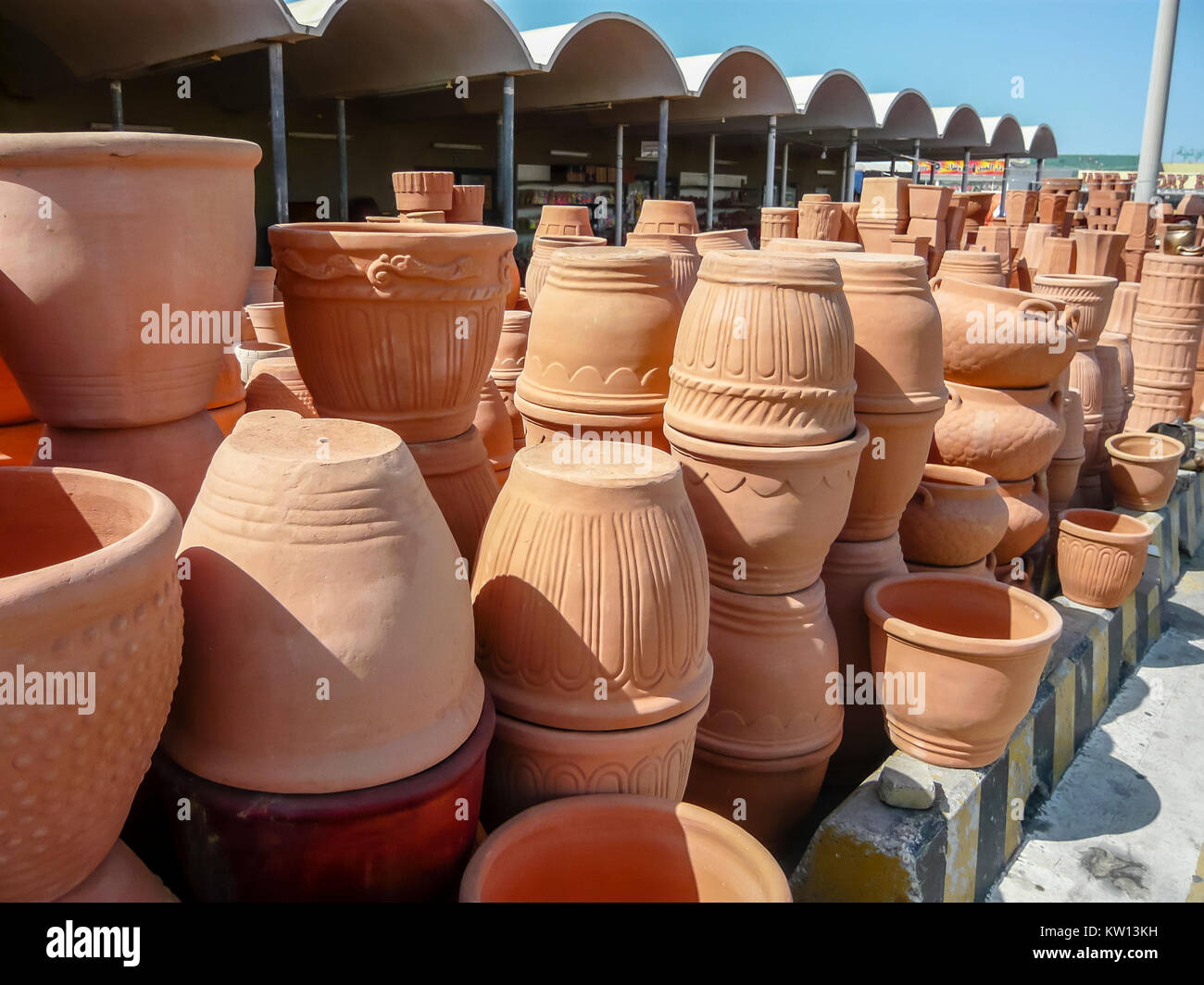 Terracotta pots for sale at a market in Abu Dhabi Stock Photo Alamy